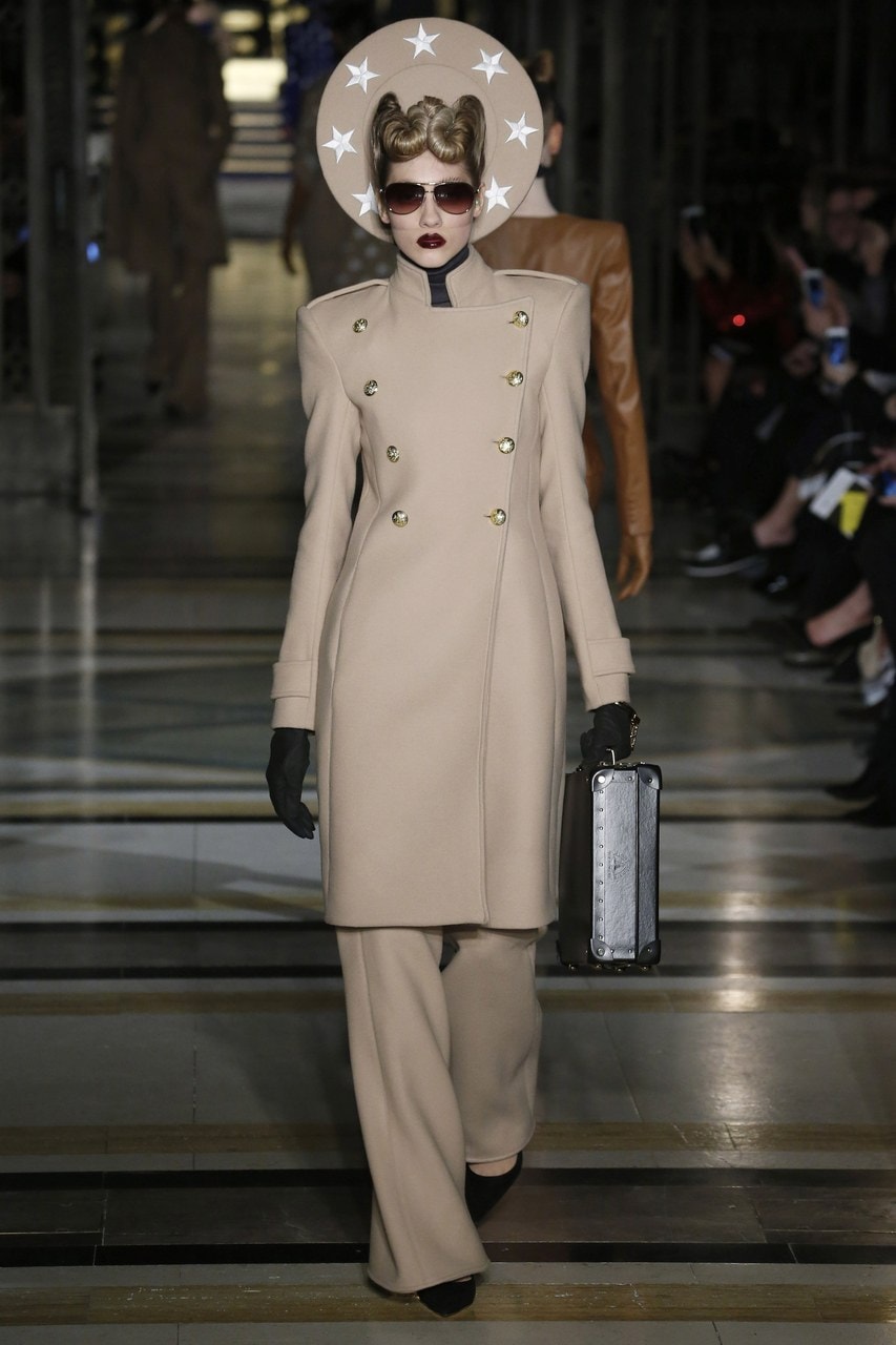 London Fashion Week Autunno/Inverno 2016/17 Gareth Pugh